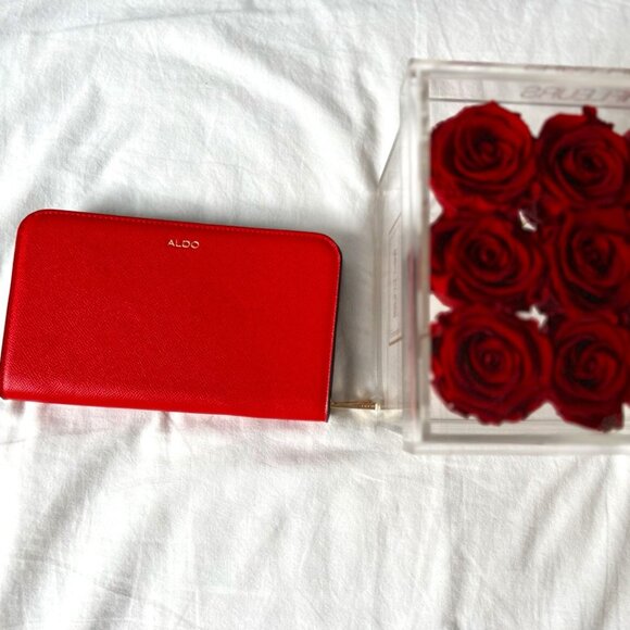 Aldo Red Zip Wallet - Picture 3 of 8
